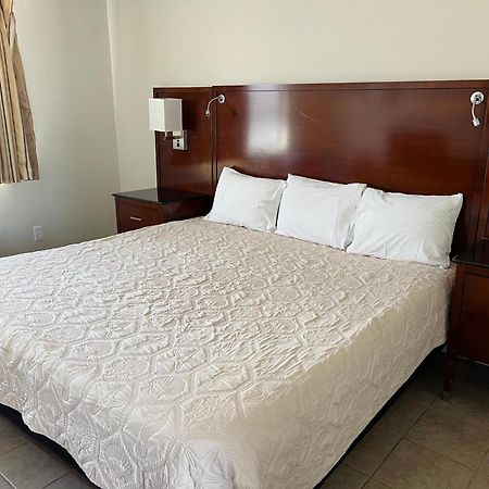 Sand Pebble Motor Lodge พอยท์เพลสเซนท์บีช ภายนอก รูปภาพ